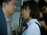 Ciuman dan Handjob Jepang di Kereta